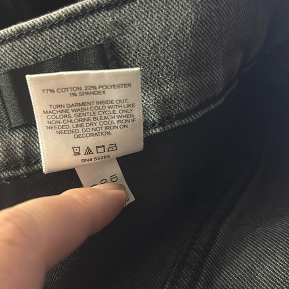 Express Gray Super High Rise Slim Leg Jeans with Beaded Detail- NWT- 6 - Picture 17 of 17